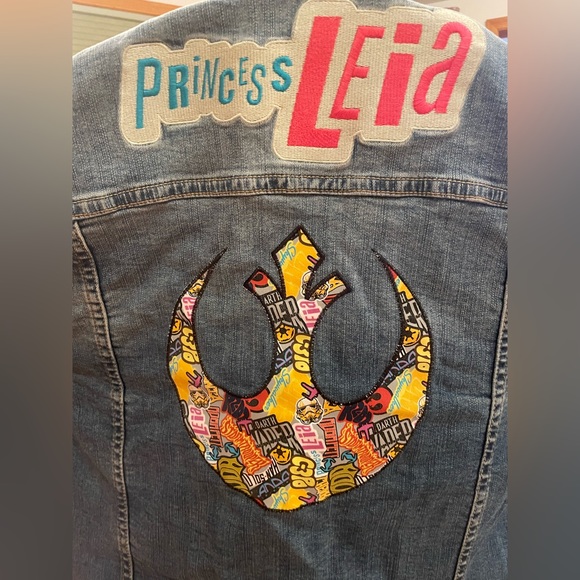 Her Universe Star Wars Leia Organa Patched Denim Jacket 6X US30 - Picture 6 of 14